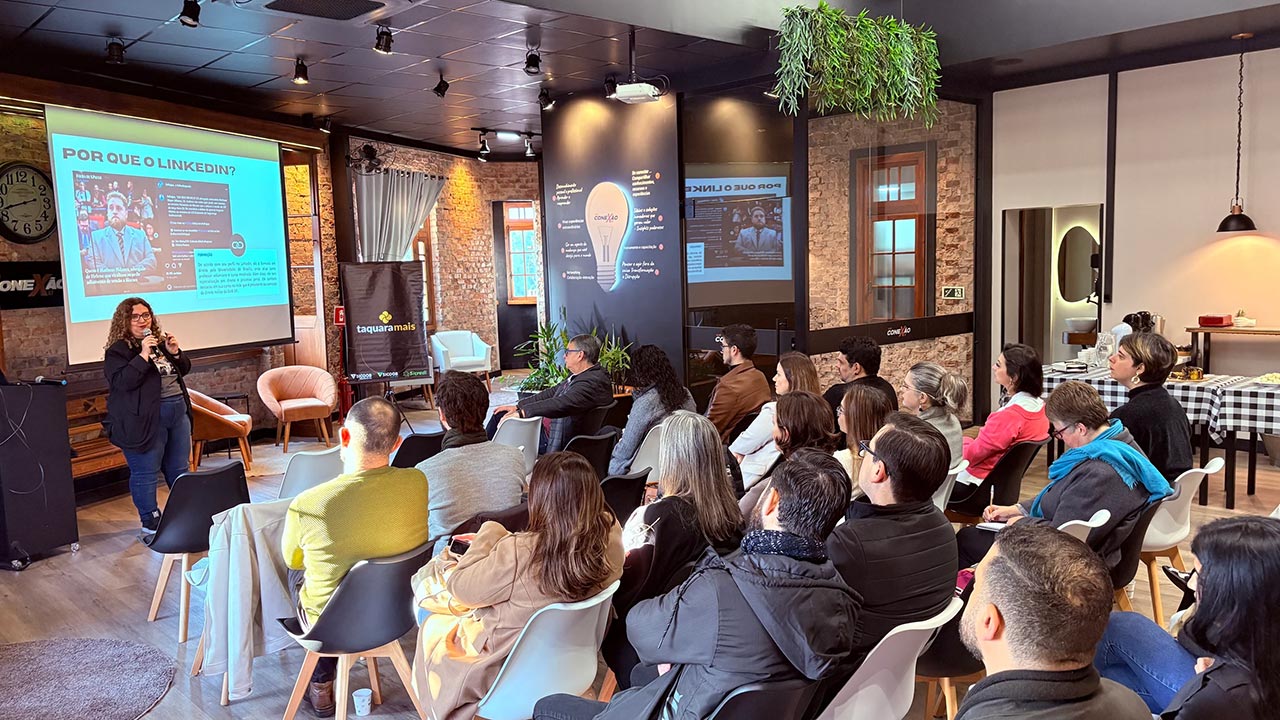 A Jornada no LinkedIn: Como se Destacar e Crescer A Jornada no LinkedIn: Como se Destacar e Crescer